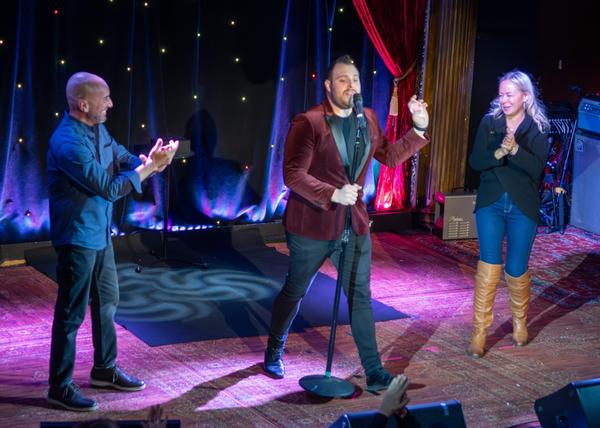 Get Tickets For Monday Night Magic ~ The Holiday Series