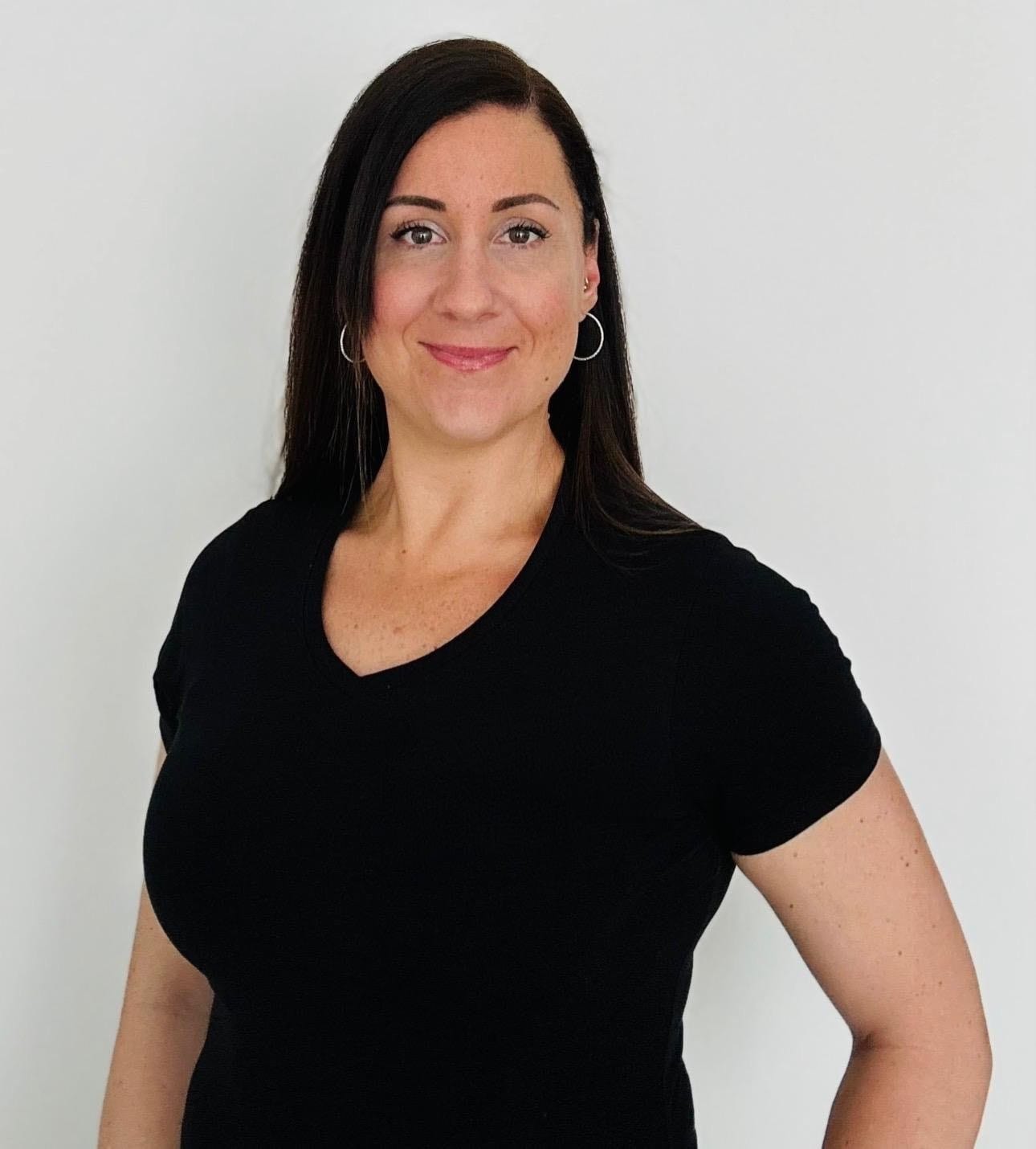 Portrait of Dr Kat Aguilera, psychologist