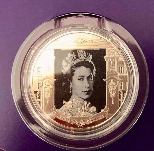 Free Queen Elizabeth II Memorial Coin