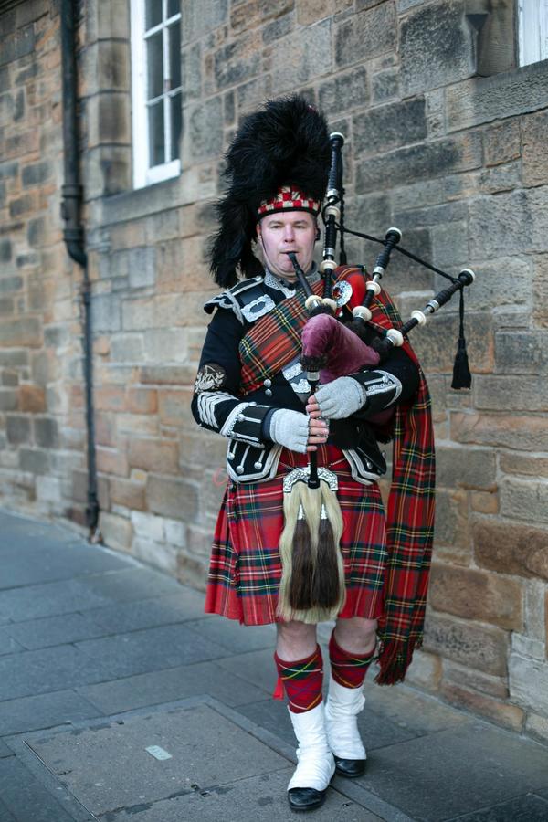 Bagpiper
