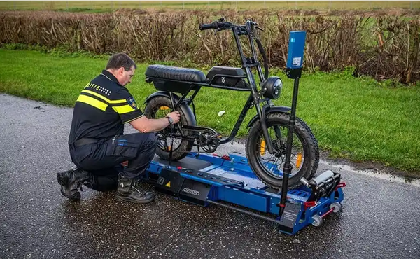 Dutch Police Testing E-Bikes for Power Output