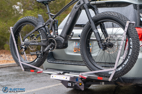 E-Bike Holiday Gift Guide: What to get for the e-biker in your life