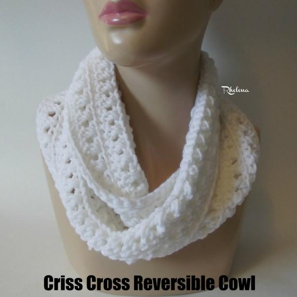 Criss Cross Reversible Cowl ~ FREE Crochet Pattern