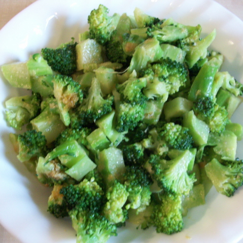 Easy Steamed Broccoli ~ Recipe