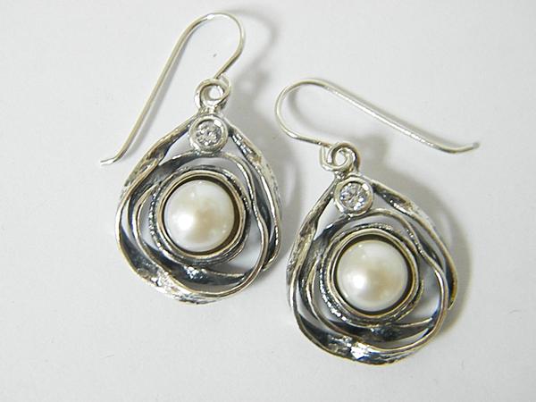 Pearls silver earrings