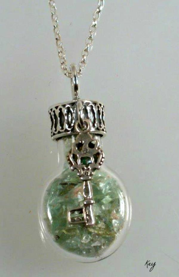 the silver roma glass pendant with charms