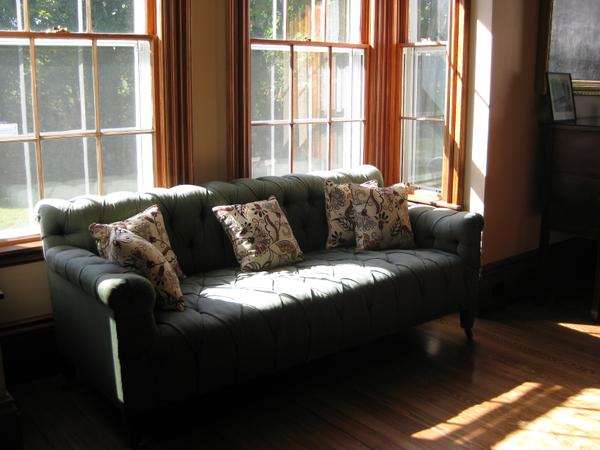 Appleton Farms Sofa Alcove