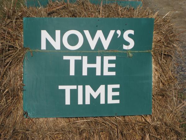 Sign from Applegate Farm