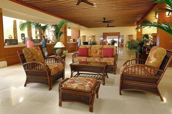 RATTAN LIVING ROOM SET