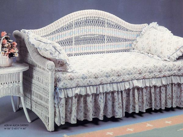 Alicia Daybed