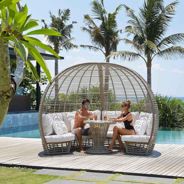 OUTDOOR FURNITURE