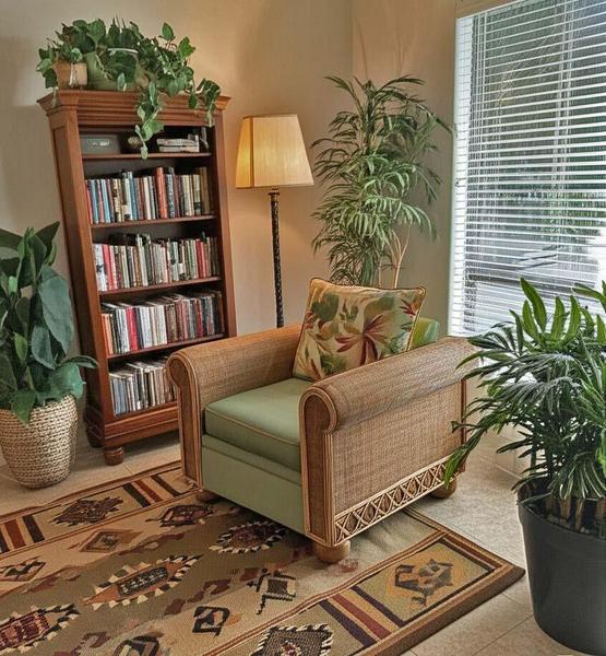 Gorgeous Lounge Chairs