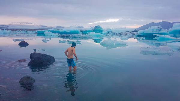 Ice Swimming