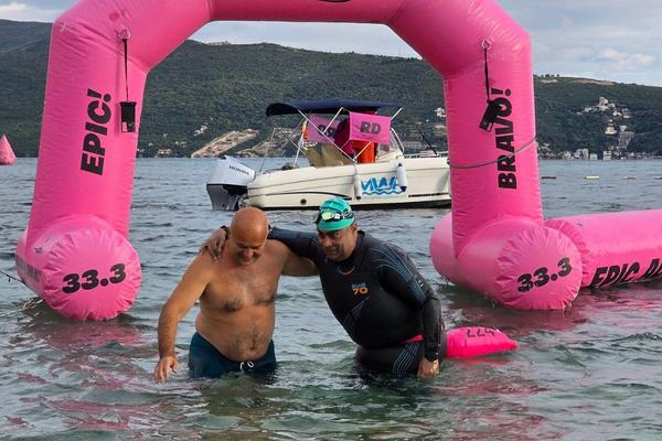 SWIM TRAVEL FEATURES