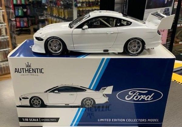 Ford GT Mustang Supercar Gloss White Plain Body Edition 1:18 Scale Model Car