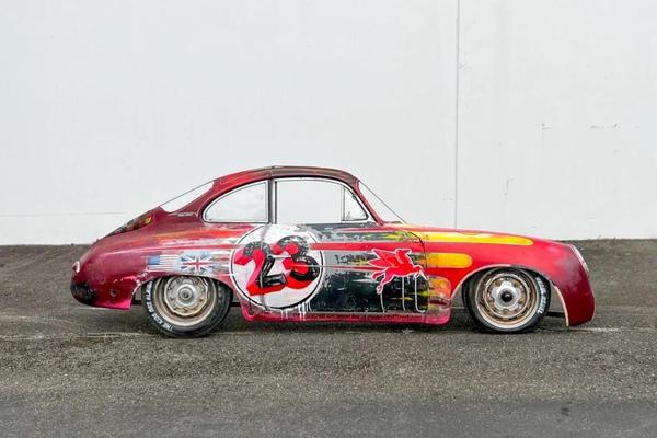 PORSCHE