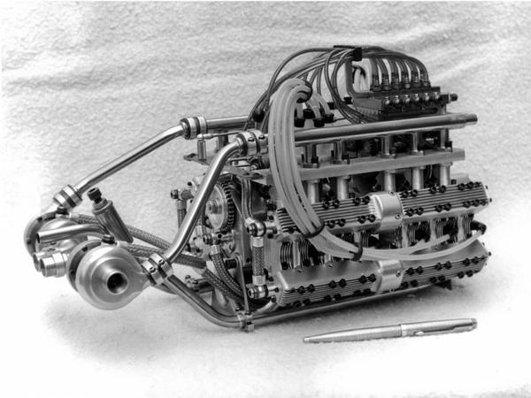 1/4 scale porsche 917 engine