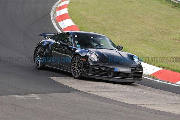 Porsche 911 Hybrid Spy Photo