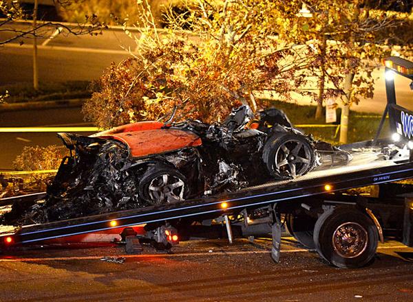 Paul Walker Carrera GT towed away