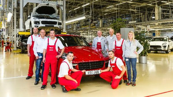 Porsche Cayenne production record