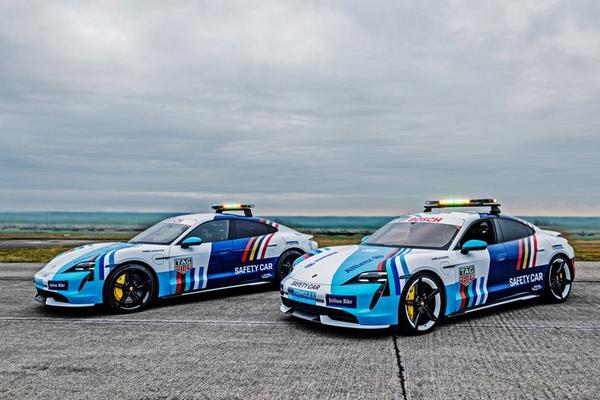 Taycan Turbo S Safety Car