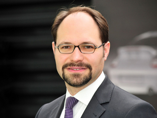 Dr. Josef Arweck