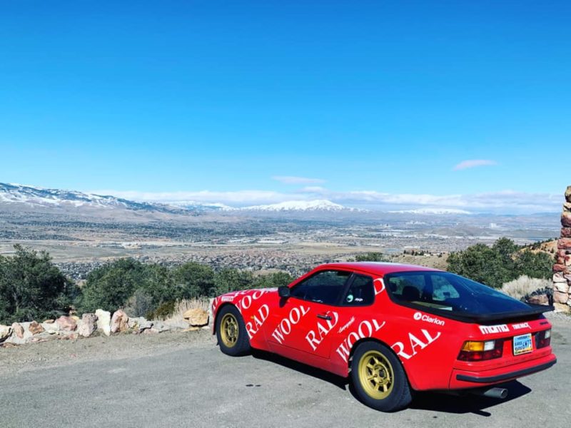 Porsche 944