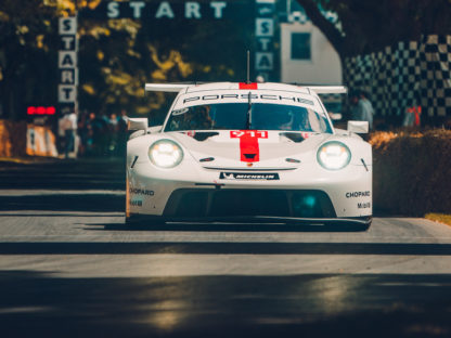 Porsche 911 RSR