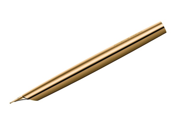 gold fountain pen