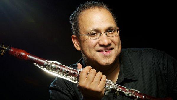 Link to Youtube recording of Ricardo Morales performing the Leshnoff Clarinet Concerto
