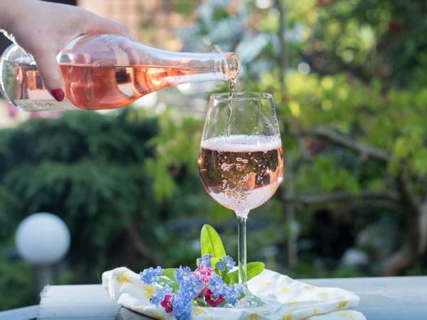 Rose wine