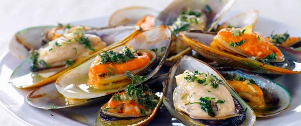 Smoked BBQ mussels