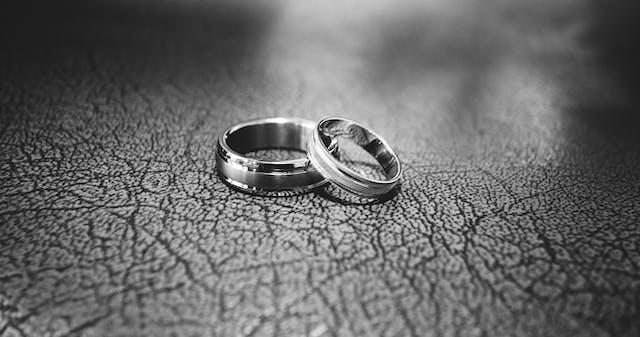 Photo by Megapixelstock  : https://www.pexels.com/photo/close-up-of-wedding-rings-on-floor-17834/