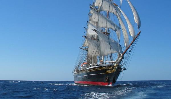 Clipper ship full sail