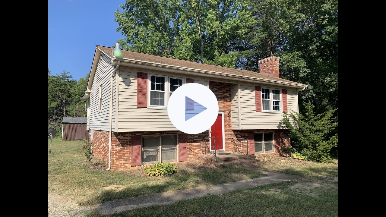 19096 Partlow Rd, Beaverdam VA 23015