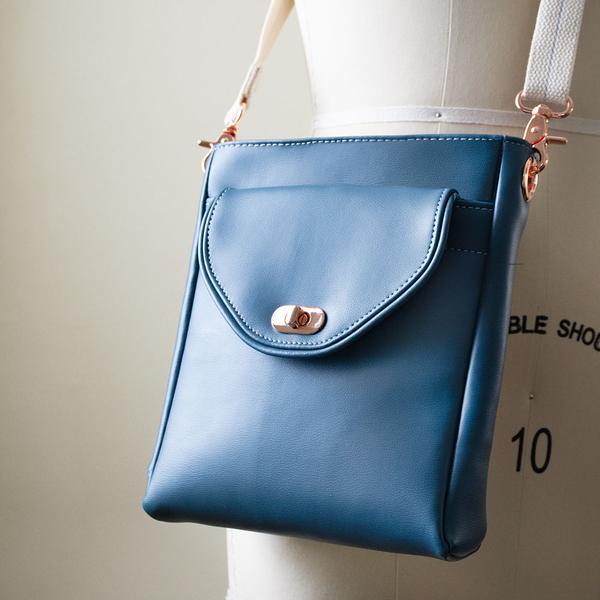 Curbside Crossbody Bag Sewing Pattern