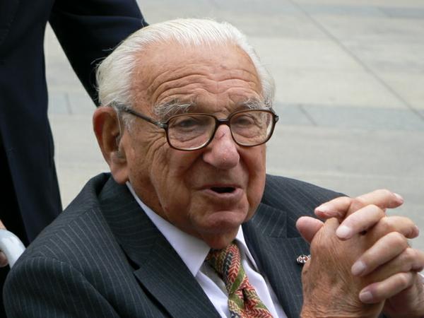 "Nicholas Winton in Prague" by cs:User:Li-sung - Self-photographed. Licensed under CC BY-SA 3.0 via Wikimedia Commons - https://commons.wikimedia.org/wiki/File:Nicholas_Winton_in_Prague.jpg#/media/File:Nicholas_Winton_in_Prague.jpg