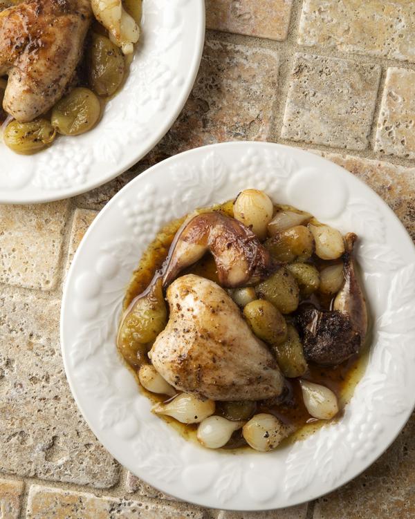 Quail with pearl onions and grapes