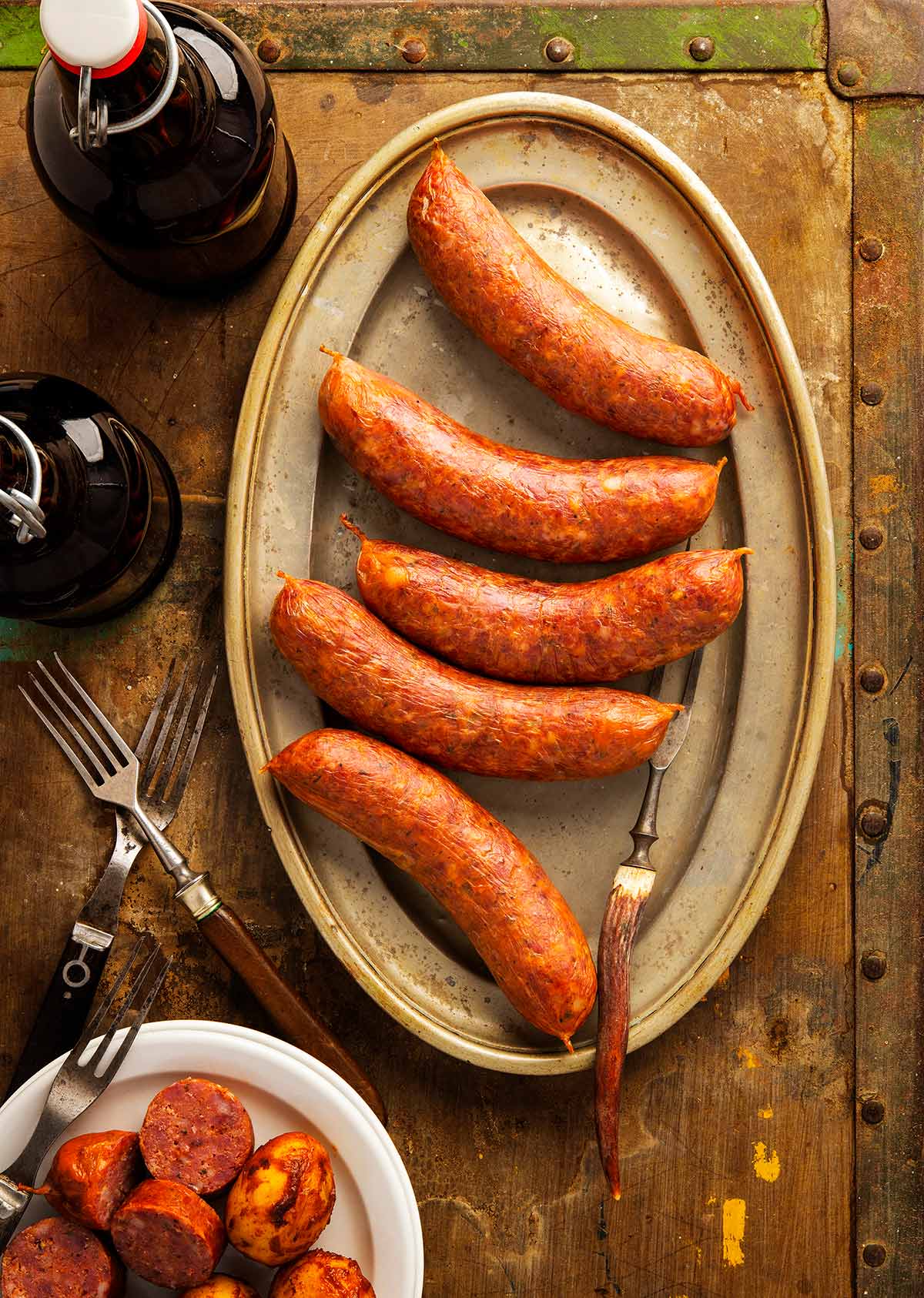 Texas hot links on a platter, ready to eat. 
