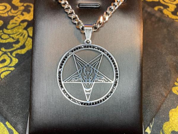 Satanic Sigil of Baphomet Upside Down Inverted Pentagram Stainless Steel Pendant Necklace Pagan Occult Darkness Jewelry Silver Black Diamond