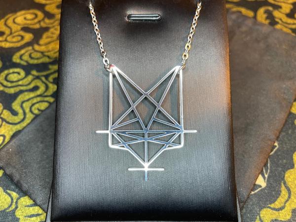Demon Seal of Lucifer Satanic Pentagram Upside Down Cross Stainless Steel Pendant Necklace Gothic Dark Pagan Satan Darkness Jewelry Silver