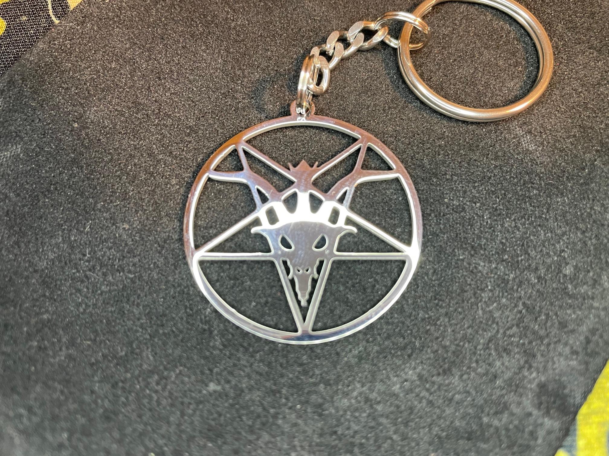 official satanic temple sigil of baphomet inverted pentagram stainless steel keychain