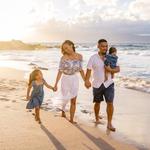 Coconut Creative HI Family photo at sunset