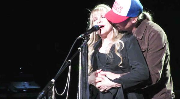 Kid Rock Crashes Stevie Nicks' 'Landslide' For An Unexpected Kiss