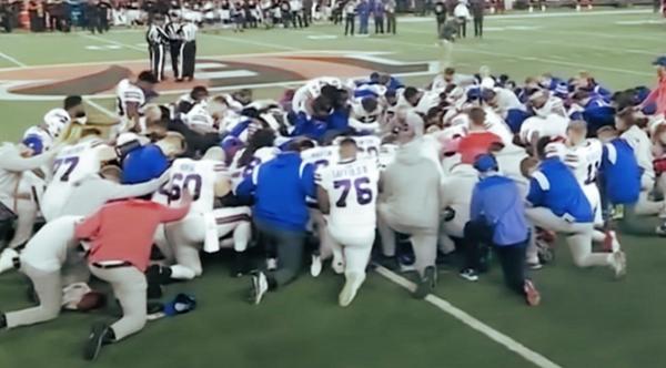 Damar Hamlin’s Dad Personally Updated Buffalo Bills On Son’s Condition