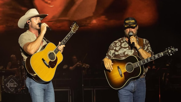 Riley Green And Randy Houser Duet 