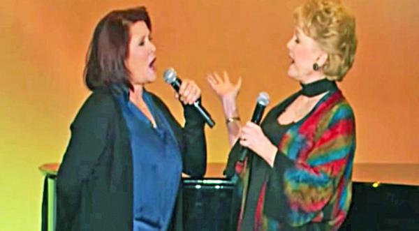 Debbie Reynolds & Carrie Fisher's Rare Duet Will Leave You In Tears