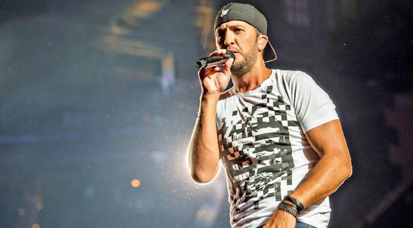 Luke Bryan’s Family Will Eat Thanksgiving Dinner In An Unusual Place