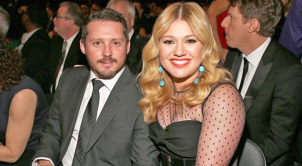Kelly Clarkson Welcomes Bouncing Baby Boy! His Name?? CREATIVE!