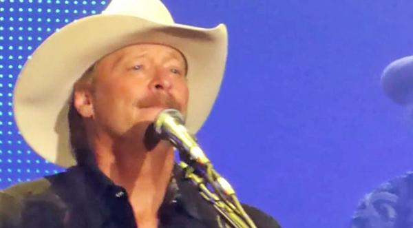 Alan Jackson Reflects On Life & Love While Singing "Remember When" At 2015 Show